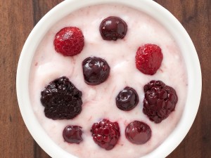 Yogurt with berries