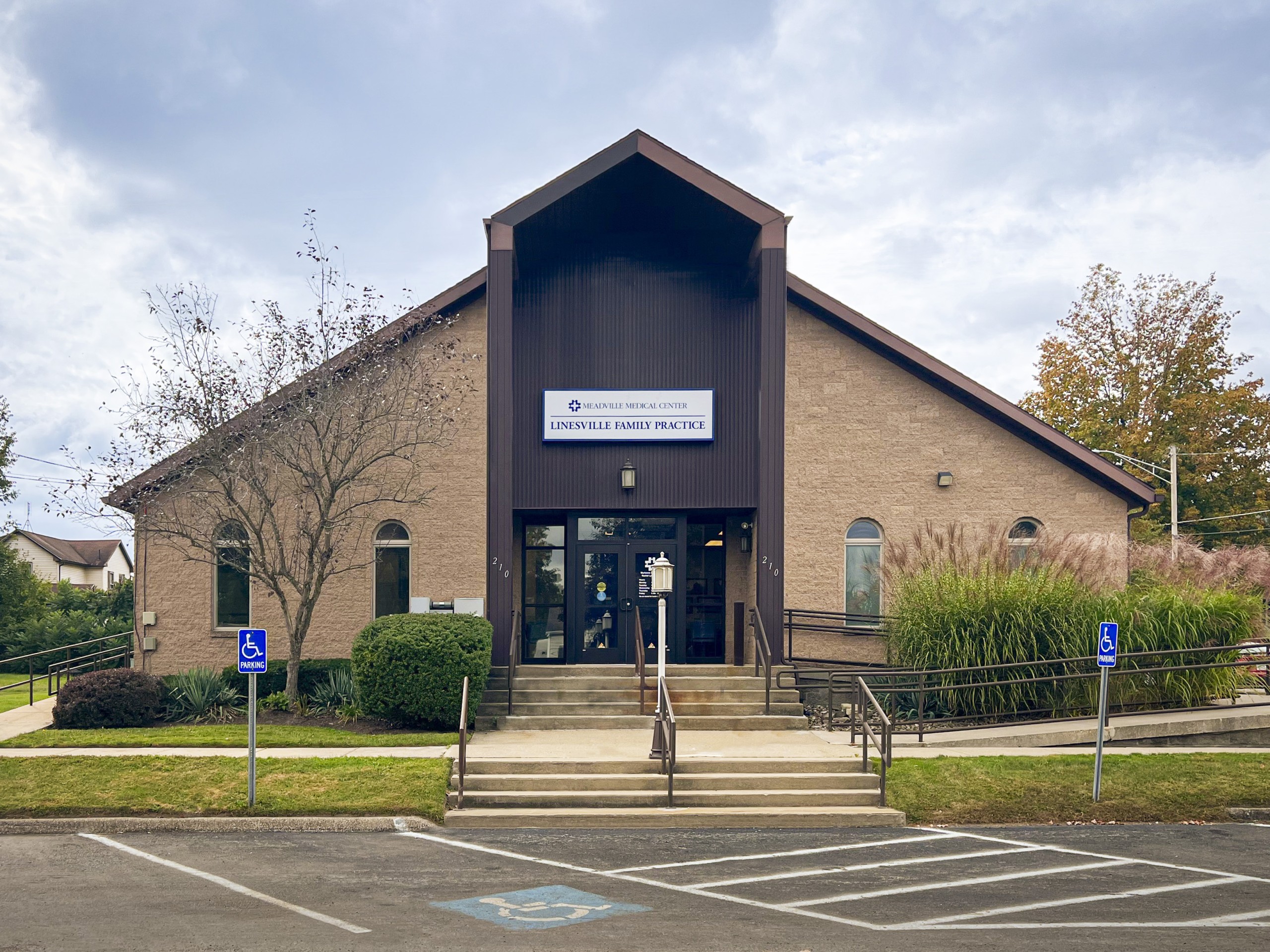Exterior of Linesville Family Practice